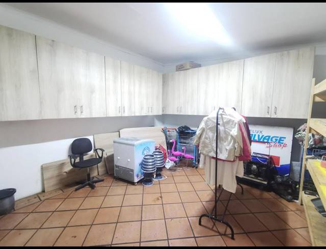BUSINESS FOR SALE IN MEYERTON CENTRAL
